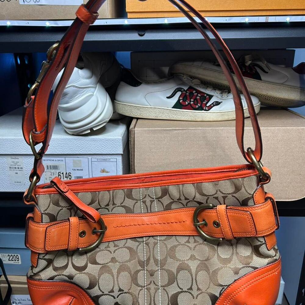 Coach Canvas Leather Shoulder Bag with Matching Wallet - Picture 4 of 8